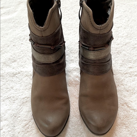Tamaris Designer Leather Boots Size 37 (6 1/2) Brown; Never Worn NWT - Picture 7 of 10
